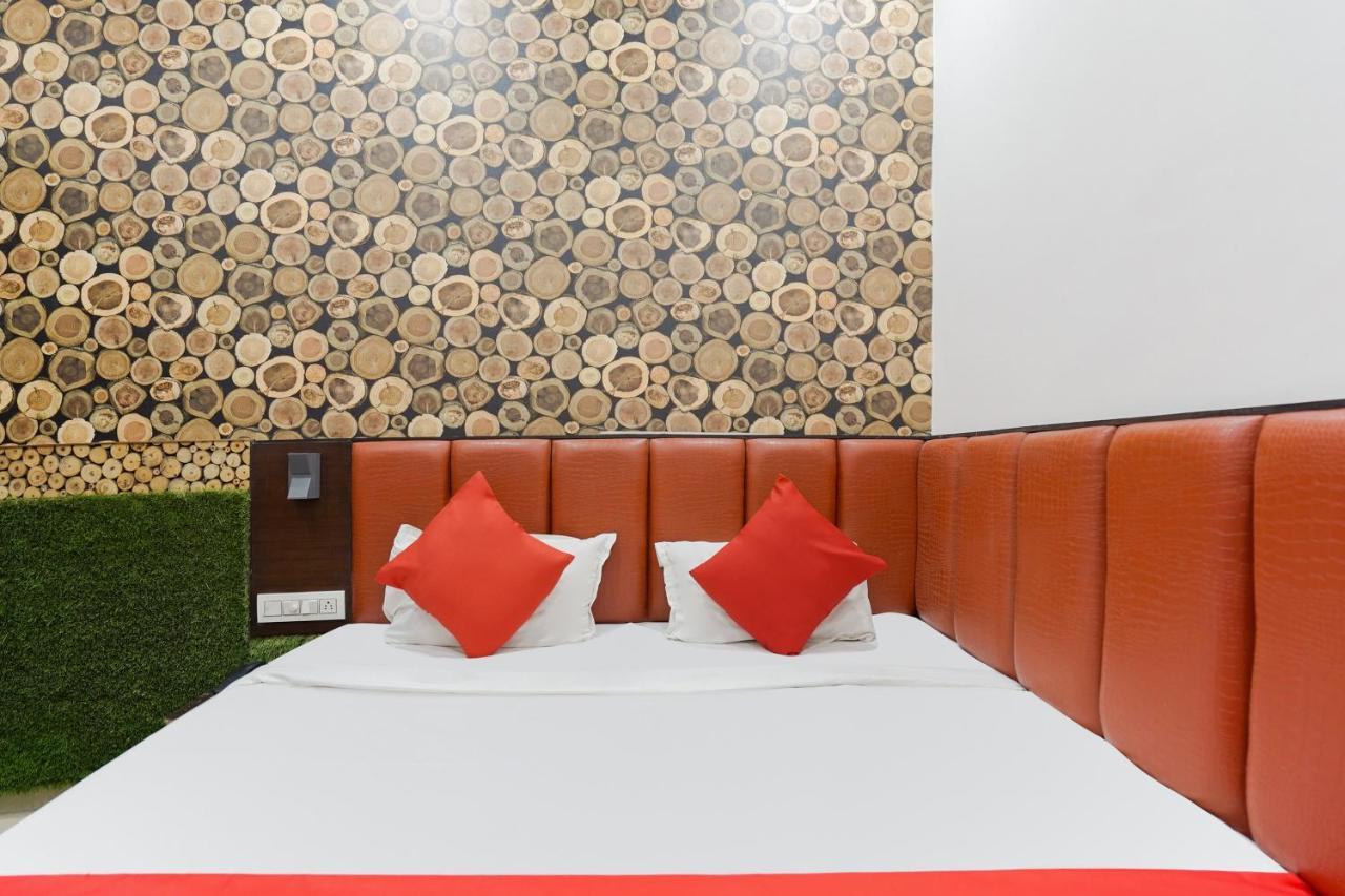 Oyo 48489 Adarsh Plaza Hotel Saharanpur Eksteriør billede