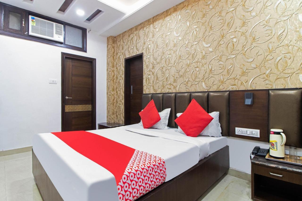 Oyo 48489 Adarsh Plaza Hotel Saharanpur Eksteriør billede