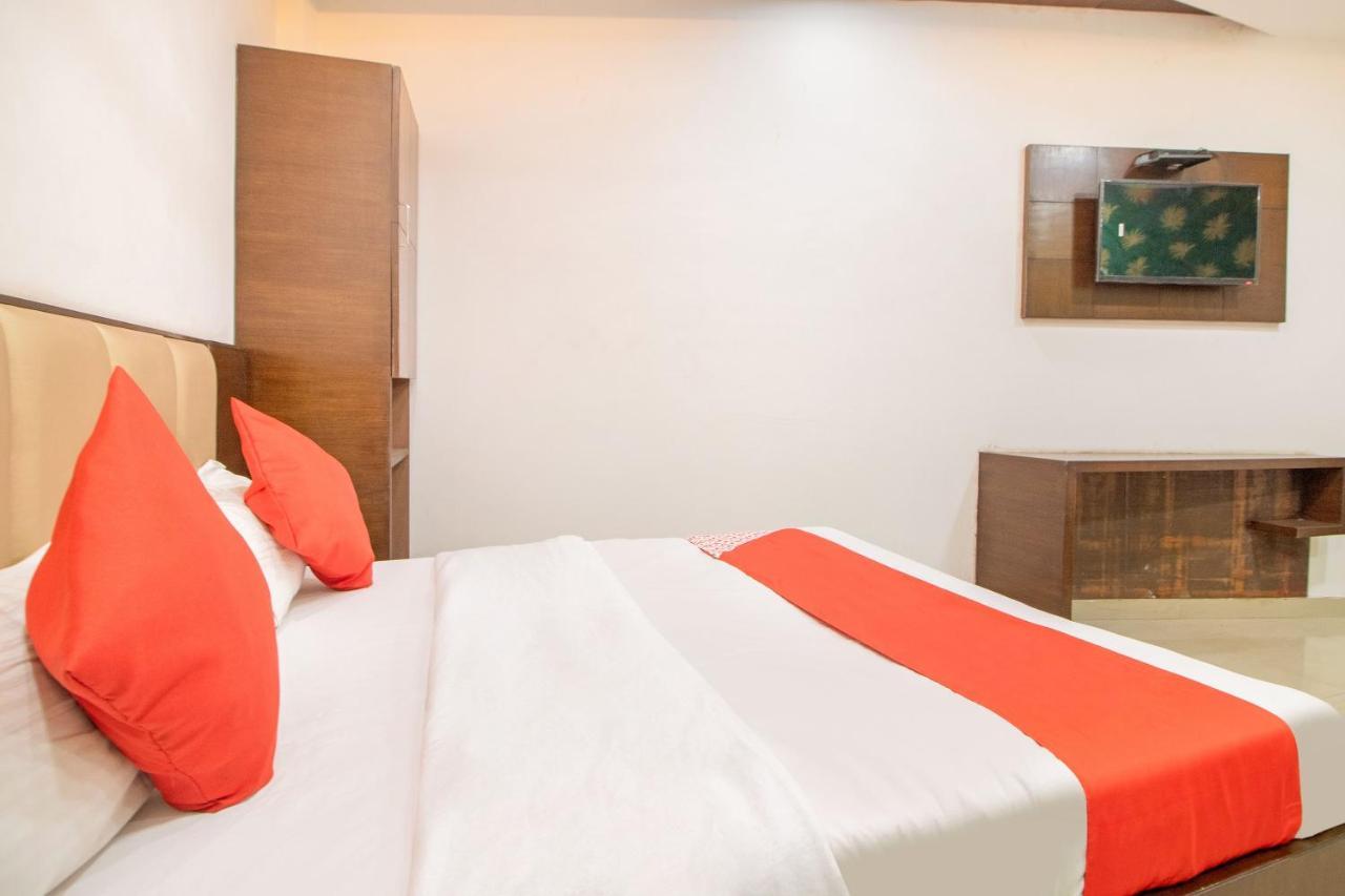 Oyo 48489 Adarsh Plaza Hotel Saharanpur Eksteriør billede